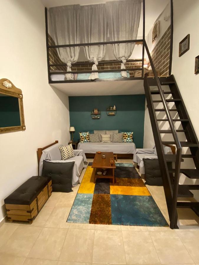 Small Cosy House Lavrion Apartment Екстериор снимка