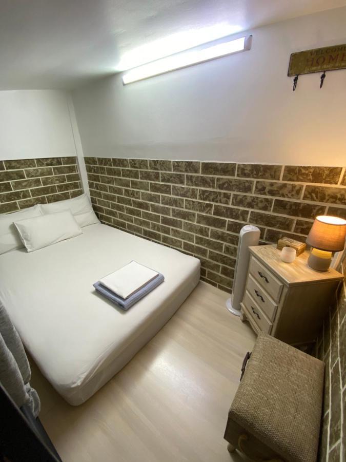 Small Cosy House Lavrion Apartment Екстериор снимка